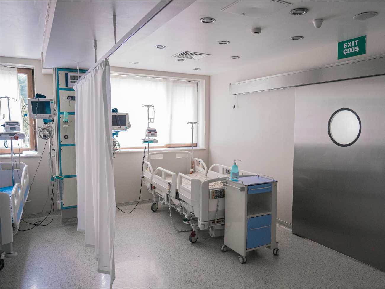 Ozone application in healthcare industry